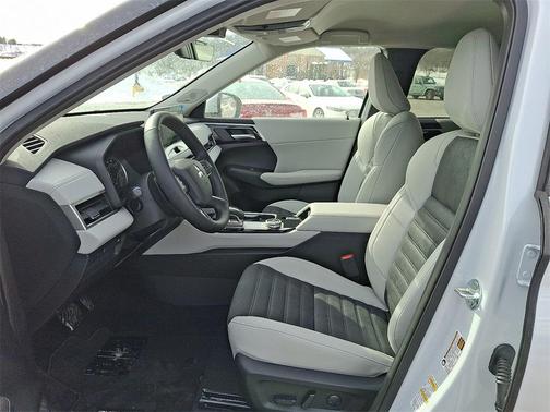 2026 Mitsubishi Outlander SE 1.5T S-AWC