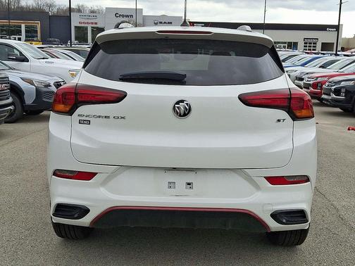 White Frost Tricoat 2021 Buick Encore GX Essence