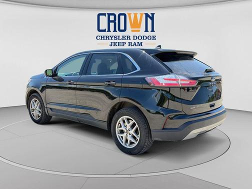 Black Metallic 2023 Ford Edge SEL
