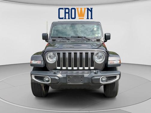 Granite Crystal Metallic Clearcoat 2020 Jeep Wrangler Unlimited Sahara