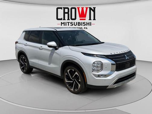 White Diamond 2024 Mitsubishi Outlander SE S-AWC