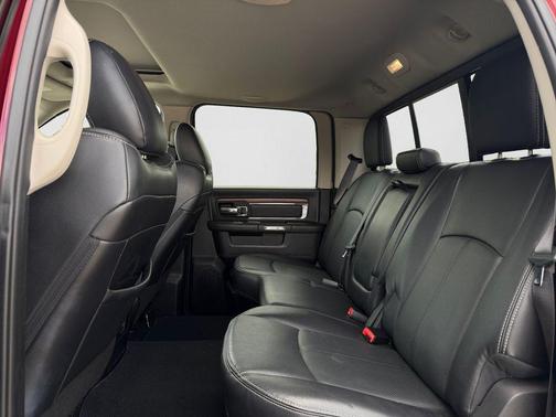 Delmonico Red Pearlcoat 2018 RAM 2500 Laramie Crew Cab 4x4 6'4' Box