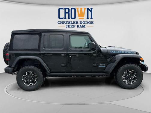 Black Clearcoat 2023 Jeep Wrangler 4xe Rubicon