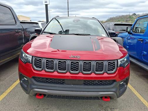 2025 Jeep Compass Trailhawk