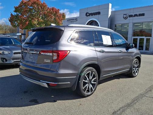 2019 Honda Pilot Touring 8-Passenger