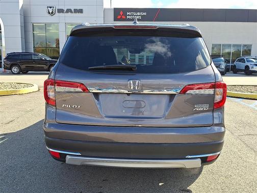 2019 Honda Pilot Touring 8-Passenger