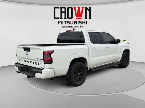 Glacier White 2023 Nissan Frontier SV