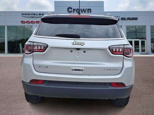 Silver Zynith Metallic Clearcoat 2025 Jeep Compass Limited