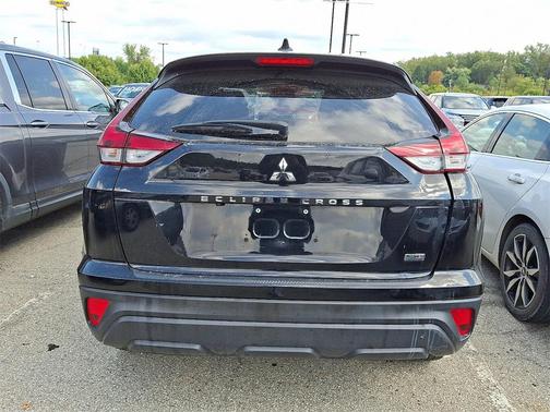 2023 Mitsubishi Eclipse Cross LE