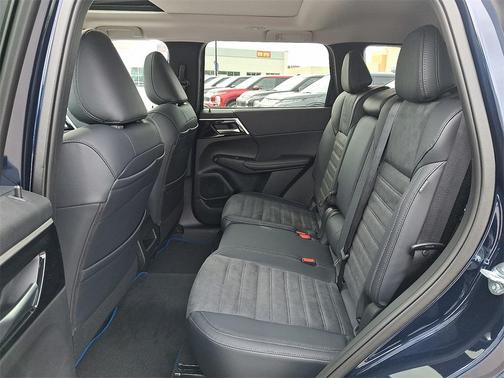 2025 Mitsubishi Outlander PHEV SE S-AWC