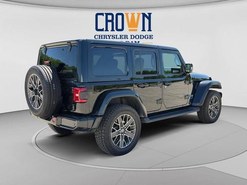 Black Clearcoat 2023 Jeep Wrangler 4xe Sahara High Altitude