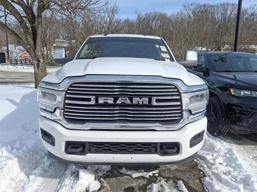 2024 RAM 2500 Laramie Crew Cab 4x4 6'4' Box