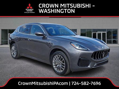 Gray 2024 Maserati Grecale GT