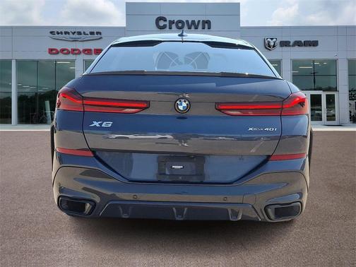 2022 BMW X6 xDrive40i