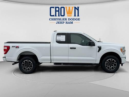 Oxford White 2022 Ford F-150 XL
