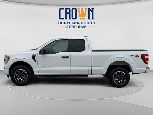Oxford White 2022 Ford F-150 XL