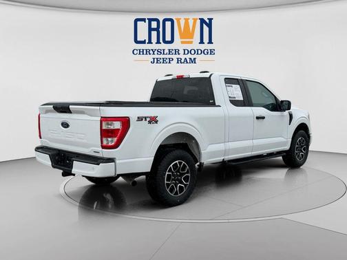Oxford White 2022 Ford F-150 XL