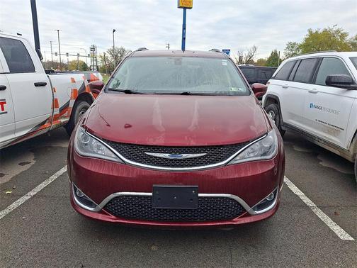 2018 Chrysler Pacifica Touring-L