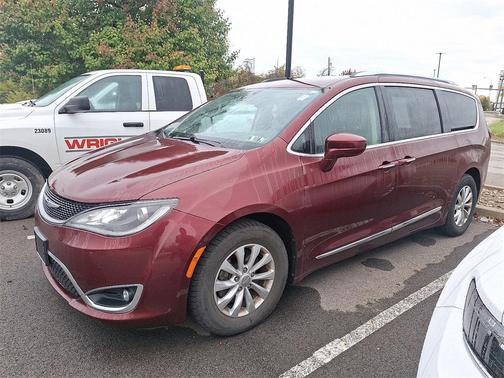 2018 Chrysler Pacifica Touring-L
