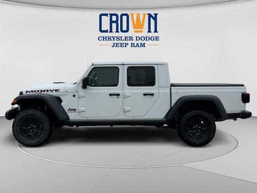 Bright White Clearcoat 2022 Jeep Gladiator Mojave 4x4