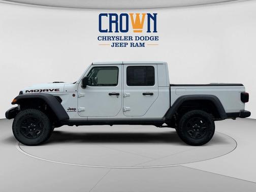 Bright White Clearcoat 2022 Jeep Gladiator Mojave 4x4
