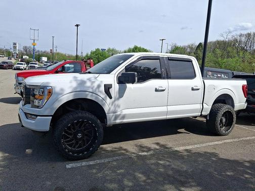 Oxford White 2021 Ford F-150 XLT