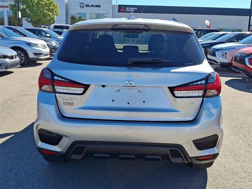 2022 Mitsubishi Outlander Sport SE