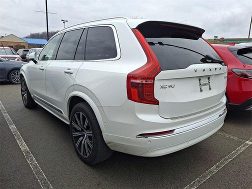 2023 Volvo XC90 B6 Plus 7-Seater