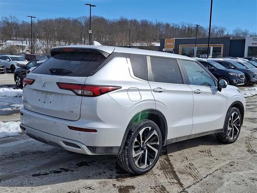 2024 Mitsubishi Outlander SE 2.5 2WD