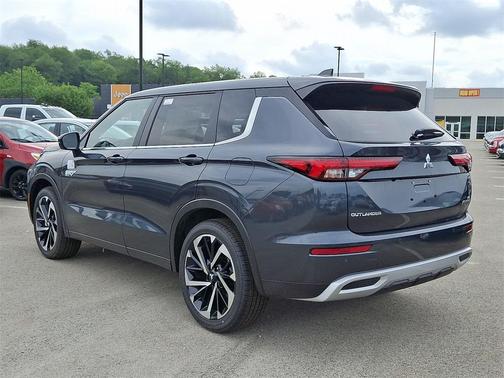 2025 Mitsubishi Outlander PHEV SE S-AWC