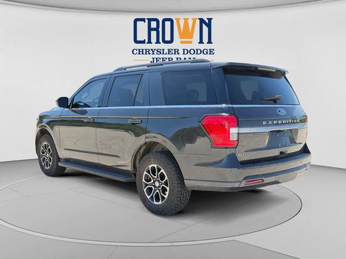 Dark Matter Metallic 2023 Ford Expedition XLT