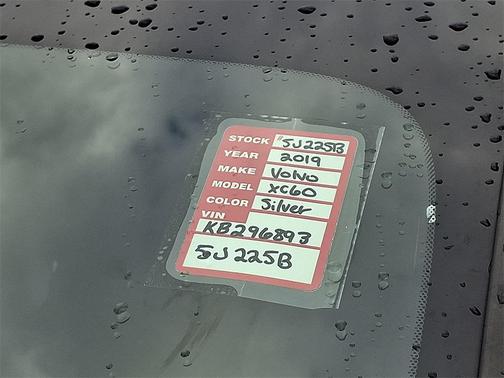 2019 Volvo XC60 T5 Inscription