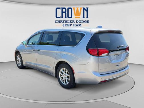 Billet Silver Metallic Clearcoat 2020 Chrysler Pacifica Touring