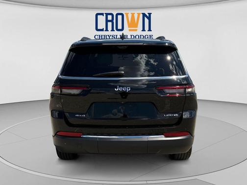 Diamond Black Crystal Pearlcoat 2023 Jeep Grand Cherokee L Limited