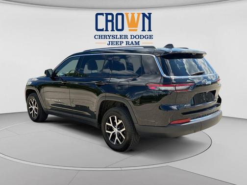 Diamond Black Crystal Pearlcoat 2023 Jeep Grand Cherokee L Limited