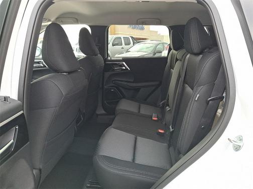 2026 Mitsubishi Outlander ES 1.5T S-AWC