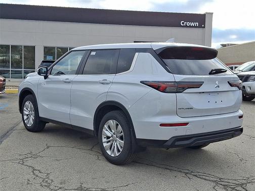 2026 Mitsubishi Outlander ES 1.5T S-AWC