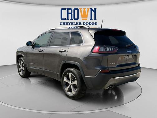 Granite Crystal Metallic Clearcoat 2019 Jeep Cherokee Limited
