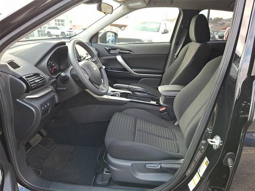 2026 Mitsubishi Eclipse Cross LE