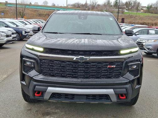 Mosaic Black Metallic 2024 Chevrolet Traverse AWD Z71