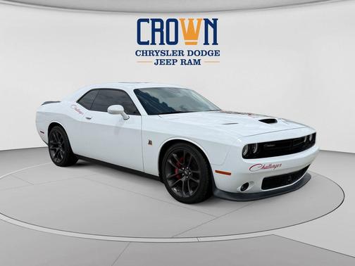 White Knuckle Clearcoat 2022 Dodge Challenger R/T Scat Pack