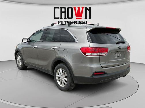 Titanium Silver 2016 Kia Sorento LX