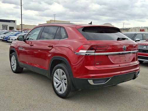 2022 Volkswagen Atlas Cross Sport 2.0T SE w/Technology