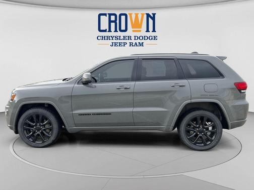 Sting-Gray Clearcoat 2021 Jeep Grand Cherokee Laredo