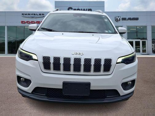 Bright White Clearcoat 2021 Jeep Cherokee Latitude Plus