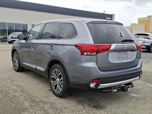 2016 Mitsubishi Outlander ES