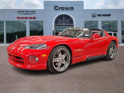 Red 1994 Dodge Viper RT/10