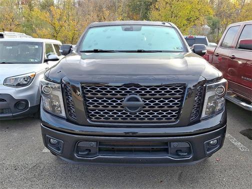 2019 Nissan Titan SV