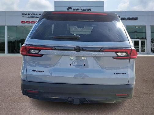 2025 Toyota Grand Highlander Hybrid Nightshade Edition