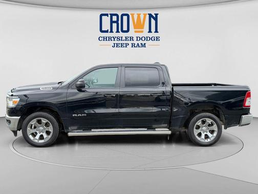 Diamond Black Crystal Pearlcoat 2022 RAM 1500 Big Horn/Lone Star